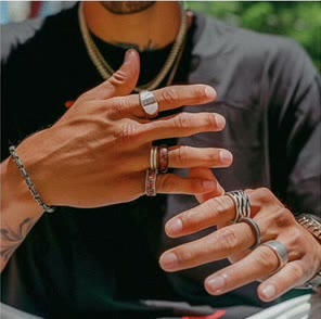Onyx signet worn